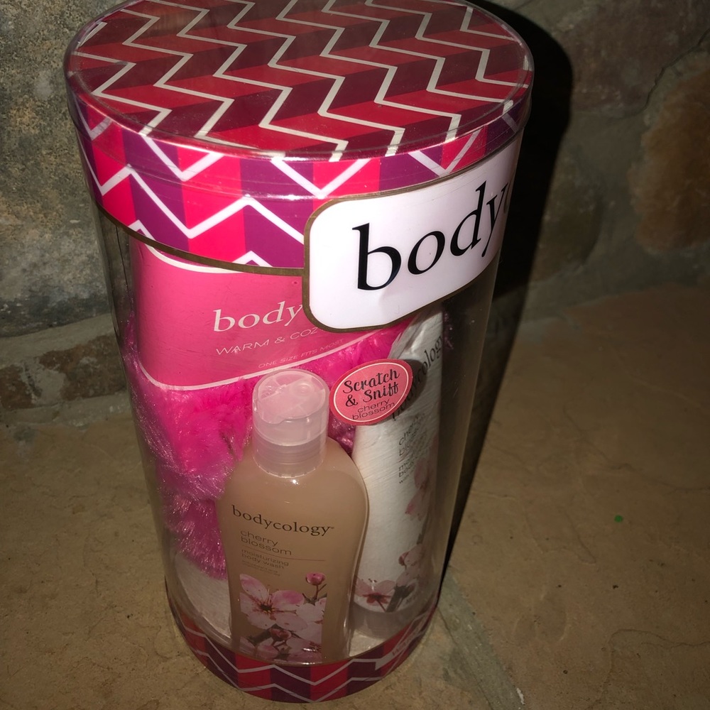 Bodycology Gift Set - Picture 3 of 5